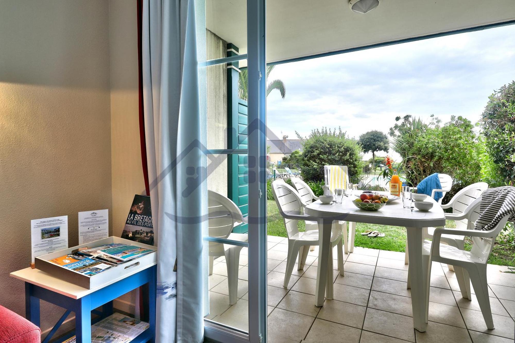 Localise - A06 - Entierement De Plain-Pied Avec Petite Vue Mer - Donnant Sur La Piscine Et Le Jardin - Wifi Inclus - Draps Inclus - Guilvinec エクステリア 写真